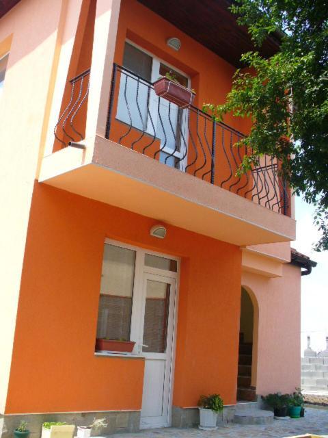 Guest House Alex Chernomorets Esterno foto